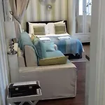 Between Piers, The Stylish Studio Flat In Cannon Place
